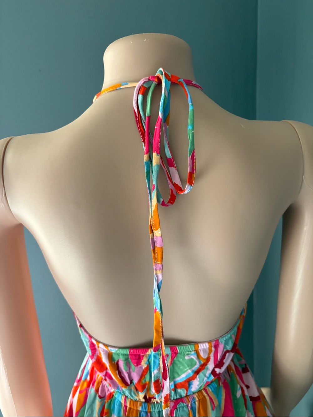 Colorful Backless Jumper - Picture 4 of 4